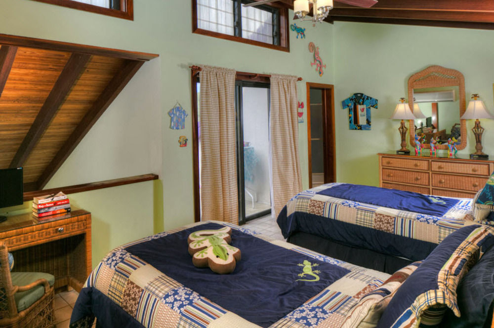 Lavender Hill Suites Cruz Bay Exterior photo